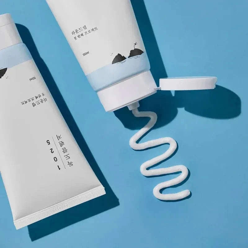 Gel de limpeza com ceramida e ácido hialurónico que hidrata e purifica sem ressecar — Glowthie Portugal
