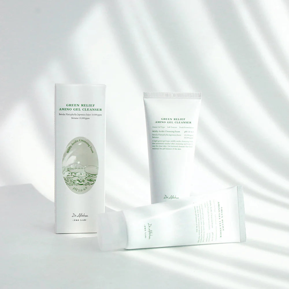 Textura leve e espumosa do Dr. Althea Green Relief Amino Gel Cleanser.