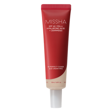 Perfect Cover BB Cream pro FPS 42 em fundobranco. base bb cream maquilhagem coreana
