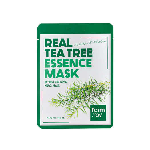 Embalagem verde e branca da Farmstay Real Tea Tree Essence Mask, com texto em destaque e ilustração de um ramo de tea tree, transmitindo frescura.
