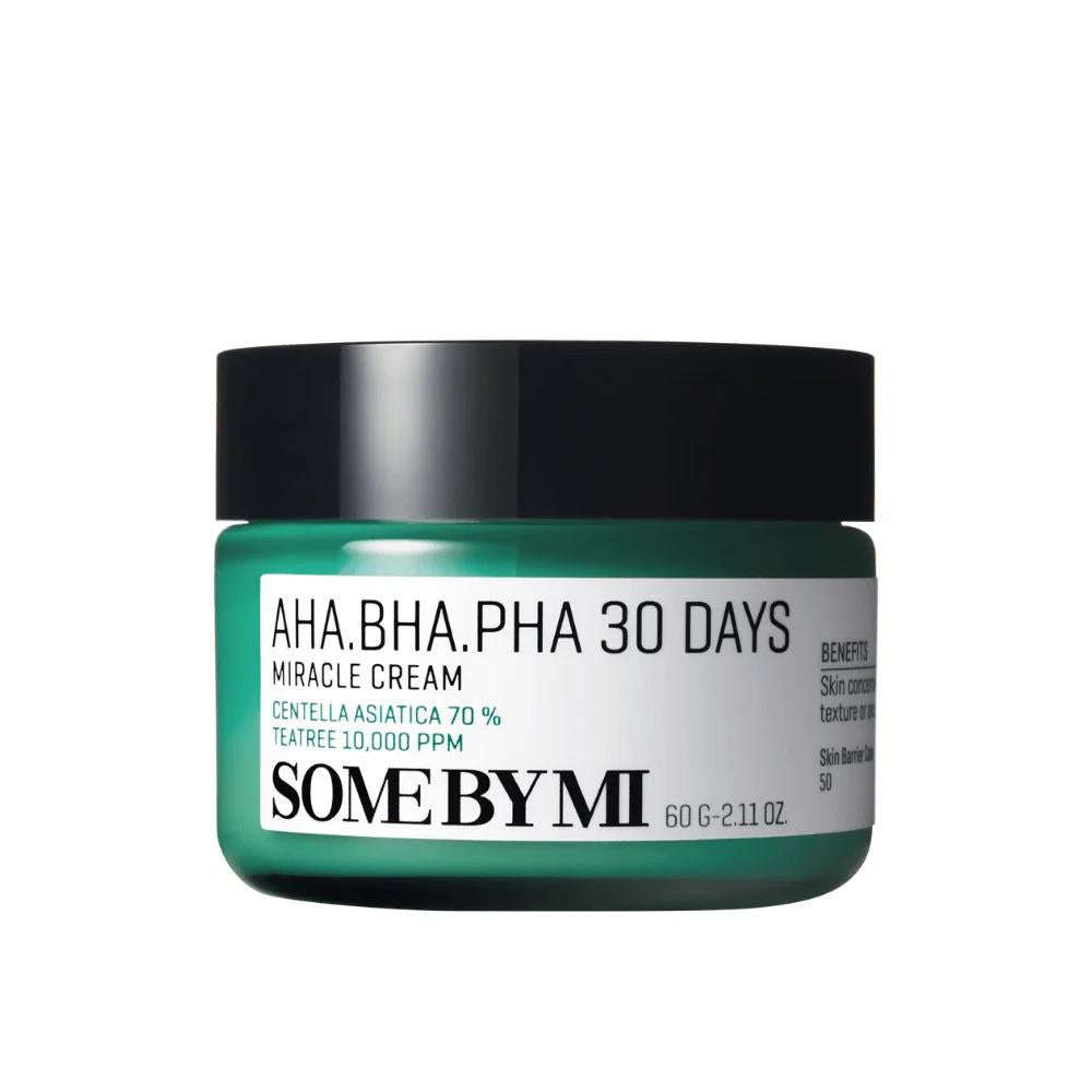 Creme facial coreano Some By Mi AHA BHA PHA 30 Days em pote verde para cuidados com a pele