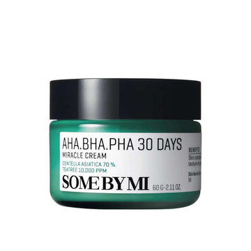Creme facial coreano Some By Mi AHA BHA PHA 30 Days em pote verde para cuidados com a pele