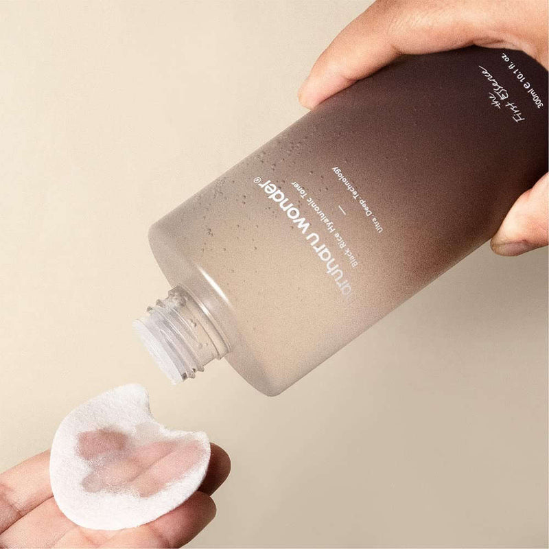 Black Rice Hyaluronic Toner Haruharu Wonder  Glowthie