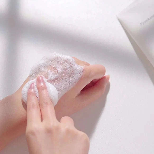Pyungkang Yul Cleansing Foam embalagem — limpeza suave para o rosto. Disponível na Glowthie – loja de cosmética coreana em Portugal