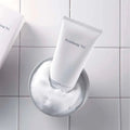 Ingredientes chave: raiz de Saposhnikovia, glicerina, ácido láurico — Pyungkang Foam. Disponível na Glowthie – loja de cosmética coreana em Portugal.