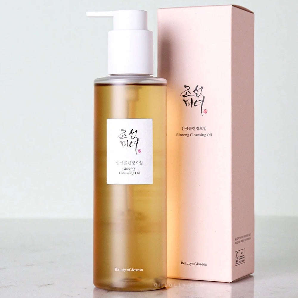 Frasco transparente de óleo de limpeza facial coreano com doseador, rótulo em coreano, cosméticos K-Beauty.
