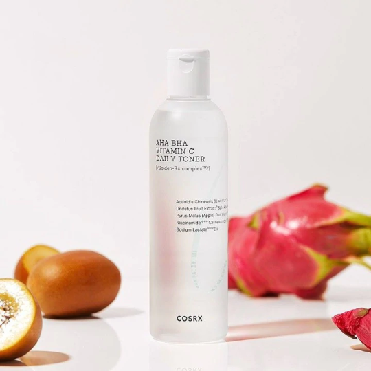 Ingredientes chave: AHA, BHA, Vitamina C, Kiwi e Pitaya – Refresh Toner. Disponível na Glowthie – loja de cosmética coreana em Portugal