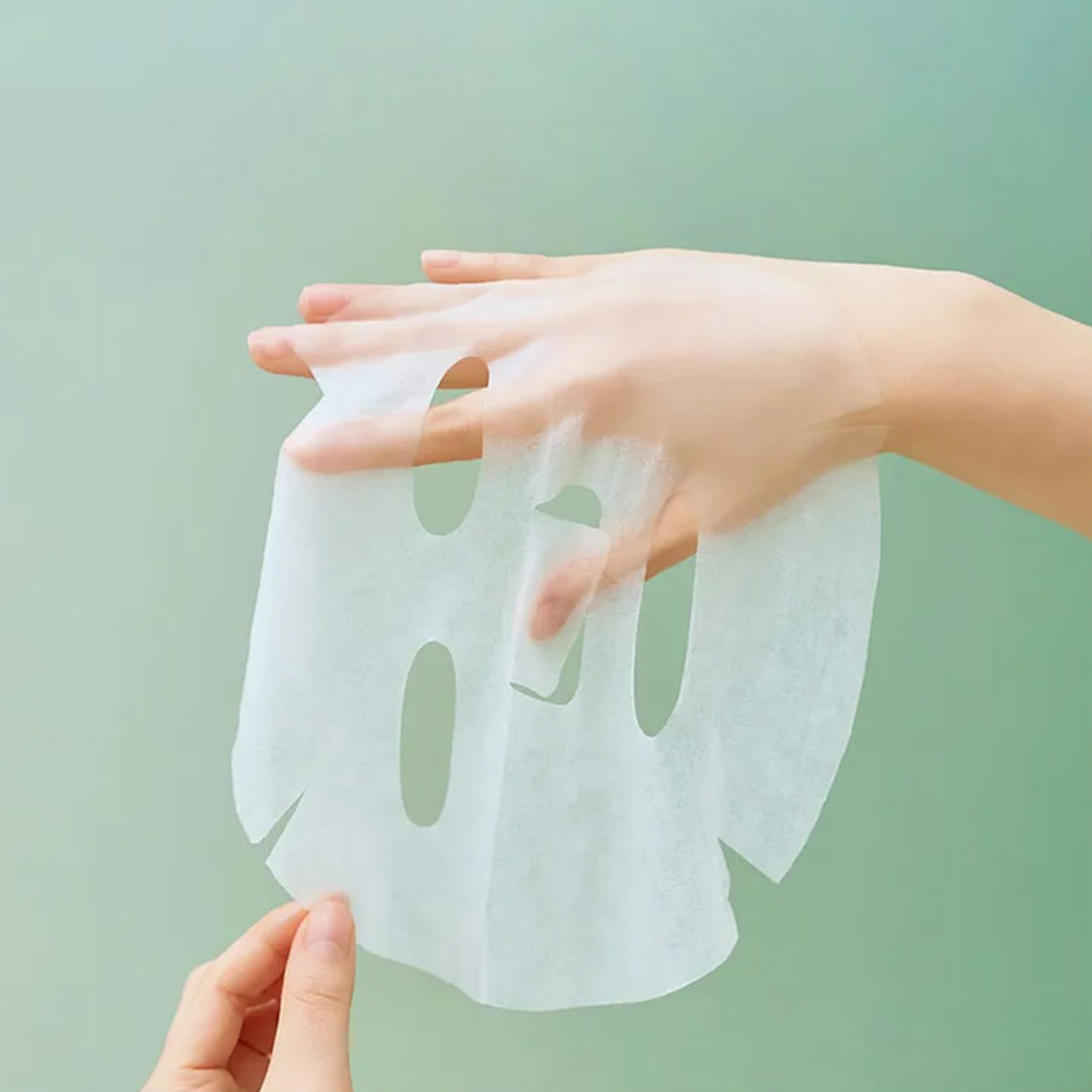 sheetmask para peles oleosas e com acne, Textura leve e refrescante da essência da máscara Tea-Trica.
