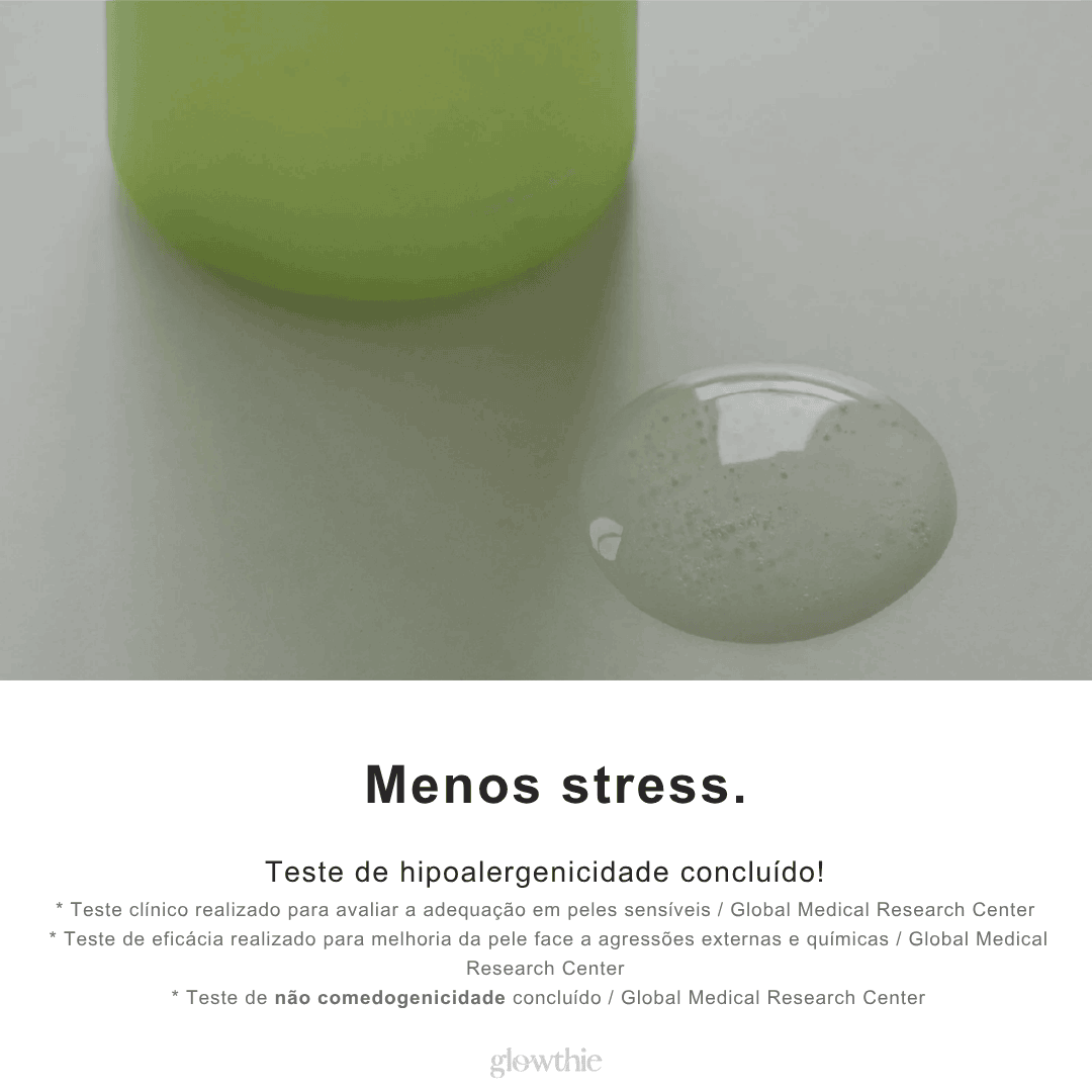 Textura leve e transparente da essência coreana na pele
