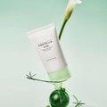 Creme de Centella Asiática com ceramidas e ácido hialurónico. Creme facial coreano calmante e sem perfume. Tea-Trica B5 da SKIN1004 – ideal para pele sensível e reativa.