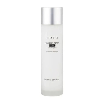 Tônico facial coreano TIRTIR Milk Skin Toner Light em embalagem translúcida de 150ml