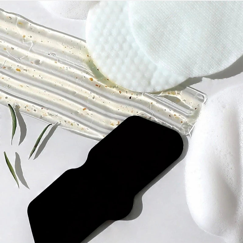 tira para nariz que remove pontos negros com argila Rhassoul e carvão ativado. Disponível na Glowthie - loja de cosmética coreana em Portugal.