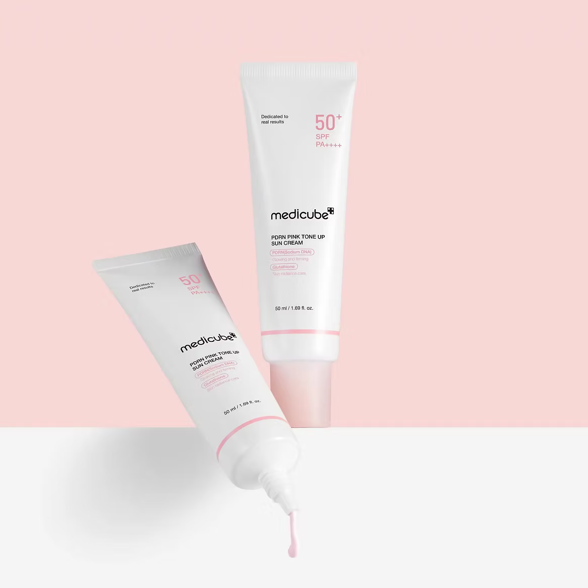 textura leve do Medicube PDRN Pink Tone-Up Sun Cream