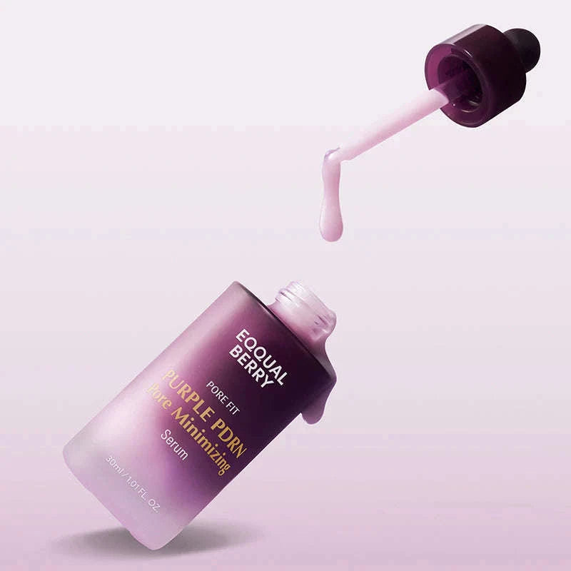 Frasco elegante do EQQUALBERRY Purple PDRN Pore Minimizing Serum Glowthie em cenário minimalista, Loja de Cosmética Coreana em Portugal