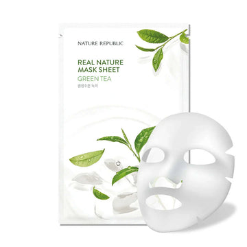 mascara de tecido coreana com extrato de chá verde para hidratar e acalmar a pele sensível e propensa a imperfeições.