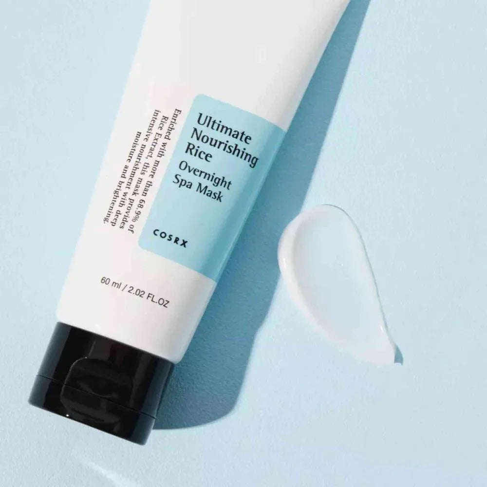 Máscara facial coreana COSRX Ultimate Nourishing Rice para pele, embalagem branca com tampa preta.