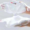 Cleanser Coreano para Todos os Tipos de Pele. Limpeza eficaz que minimiza a aparência dos poros.