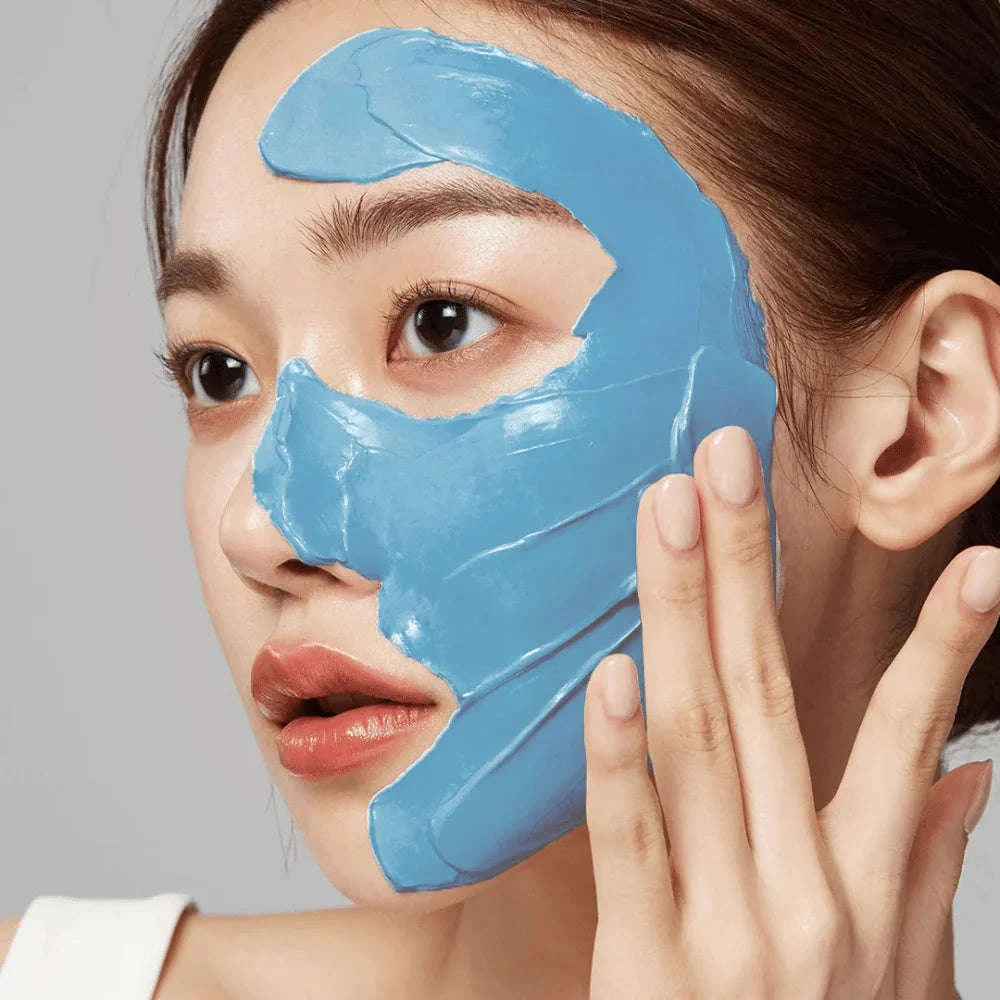 Textura e aplicação do Zero Pore Blackhead Mud Mask — Glowthie Loja de Cosmética Coreana em Portugal
